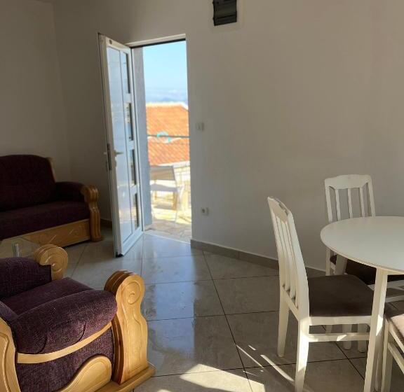 پانسیون Apartments Apartmani Bojana