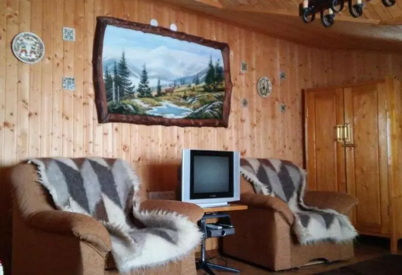 Majatalo Karpatskyi Gomin