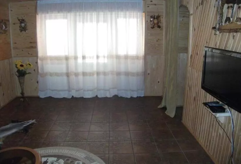 Majatalo Karpatskyi Gomin