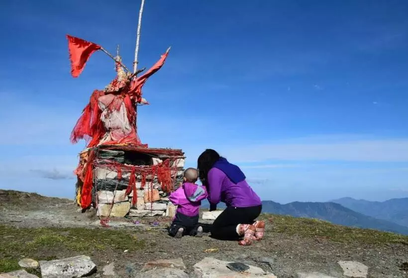Lomakeskus Kudrat   A Boutique Homestay  Tirthan Valley