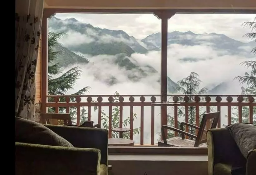 Lomakeskus Kudrat   A Boutique Homestay  Tirthan Valley