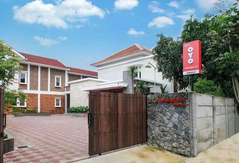 Retkeilymaja Andongkoe 64 Salatiga By Oyo Rooms