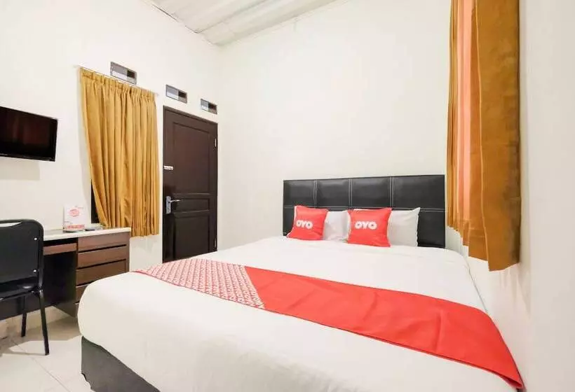 Retkeilymaja Andongkoe 64 Salatiga By Oyo Rooms