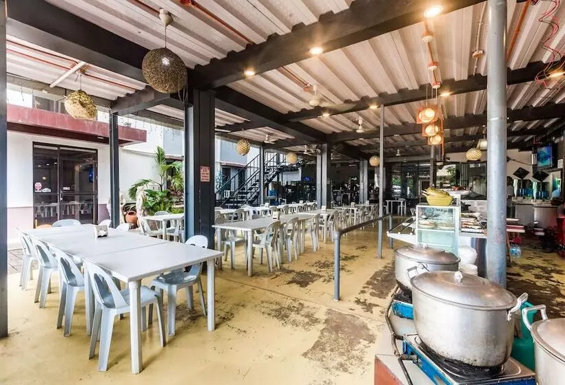 Hotel Alt Complex By Oyo Rooms