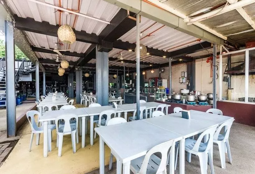 Hotel Alt Complex By Oyo Rooms