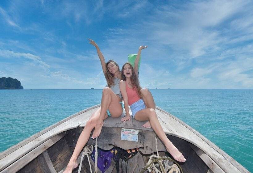 هتل Cosi Krabi Ao Nang Beach Sha Plus