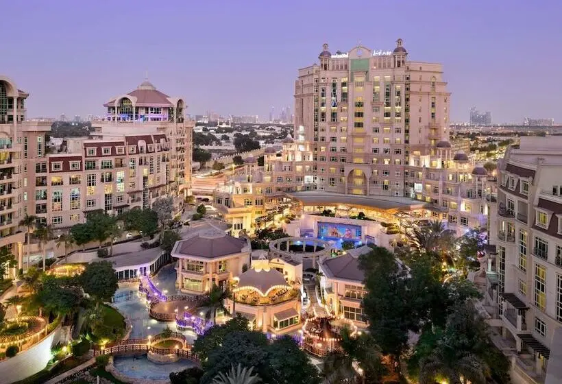Swissotel Al Murooj Dubai
