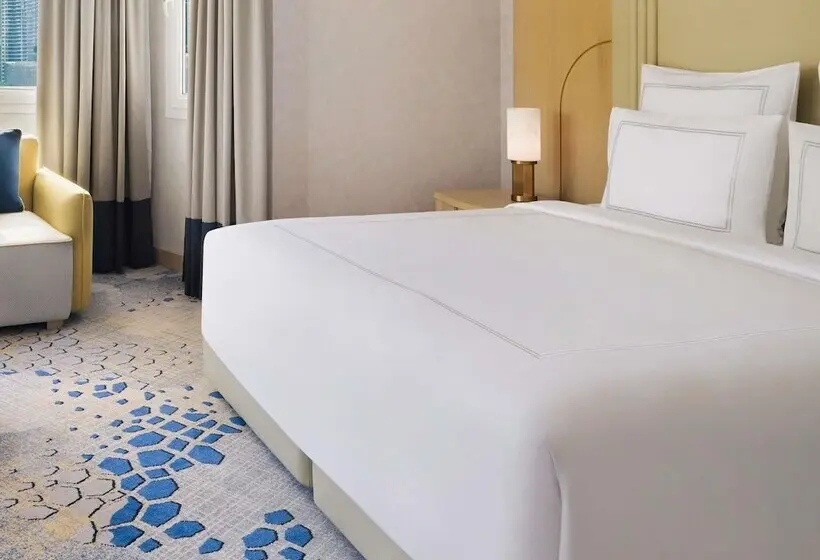 Swissotel Al Murooj Dubai