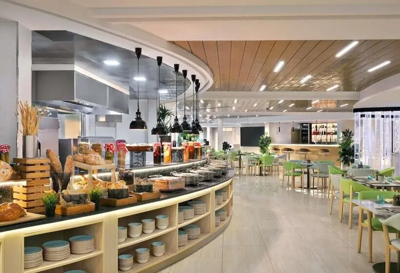 Swissotel Al Murooj Dubai
