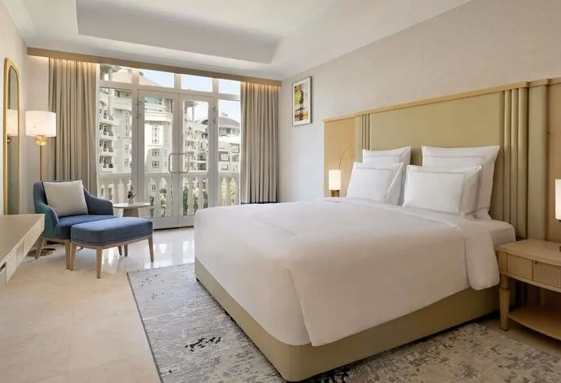 Swissotel Al Murooj Dubai