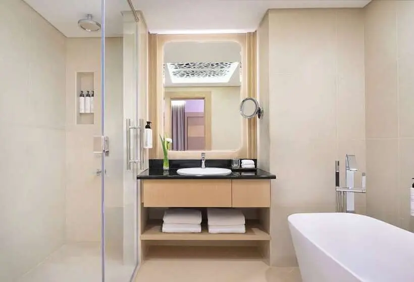 Swissotel Al Murooj Dubai