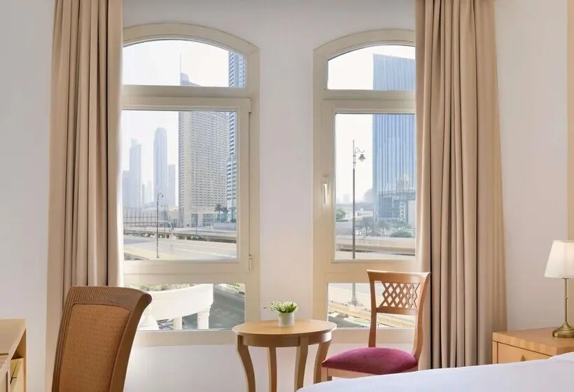Swissotel Al Murooj Dubai
