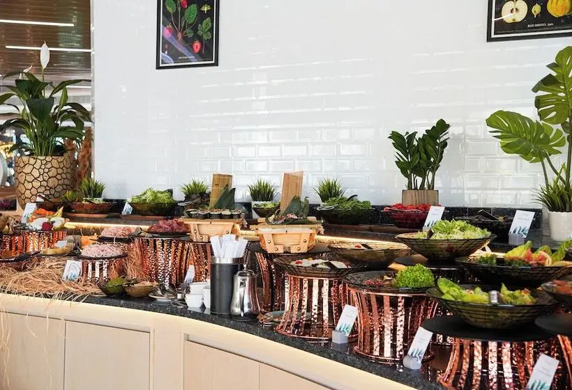 Swissotel Al Murooj Dubai