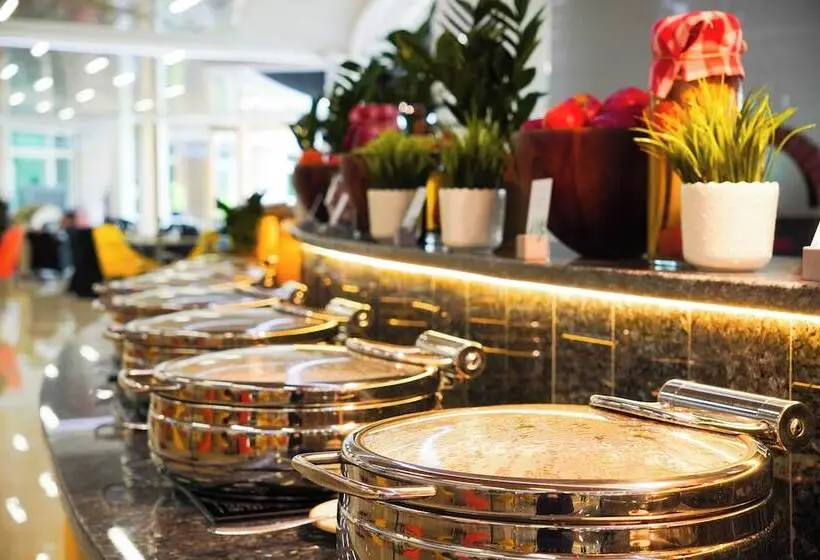 Swissotel Al Murooj Dubai