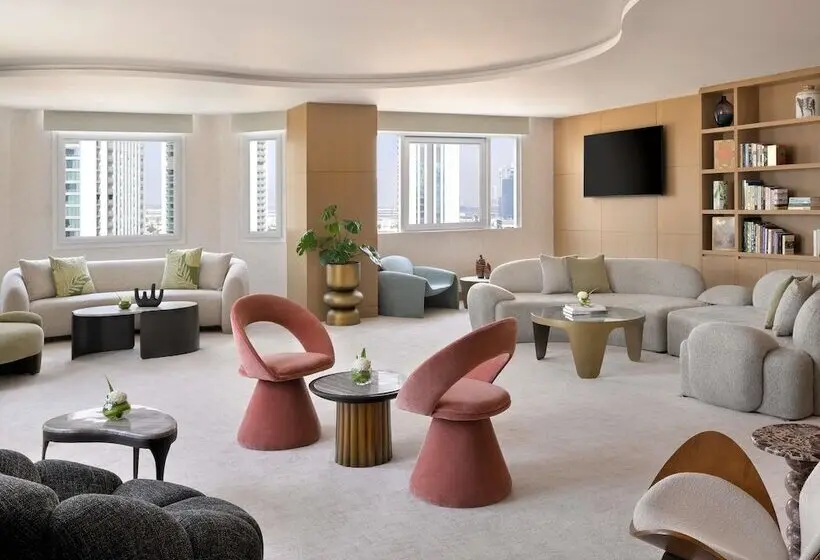 Swissotel Al Murooj Dubai
