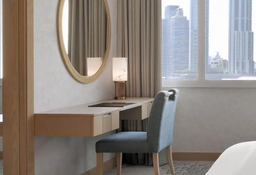 Swissotel Al Murooj Dubai