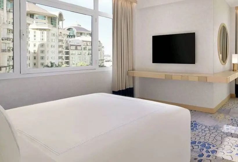 Swissotel Al Murooj Dubai