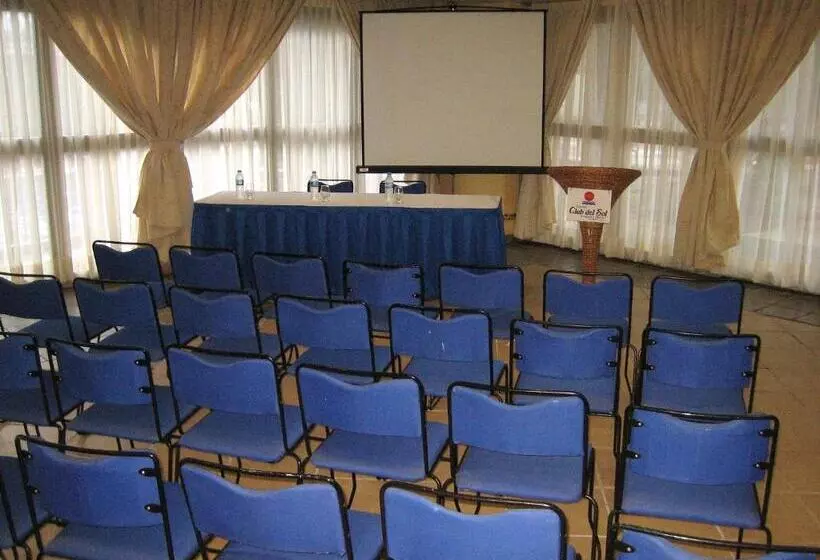 Club del Sol Acapulco by Ng Hoteles