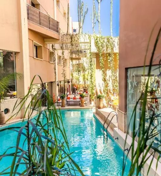 Dellarosa Boutique Hotel And Spa