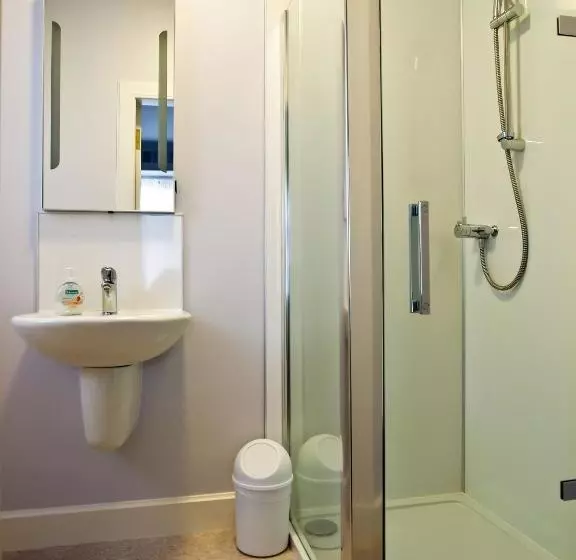 בית מלון כפרי Adam Guest House