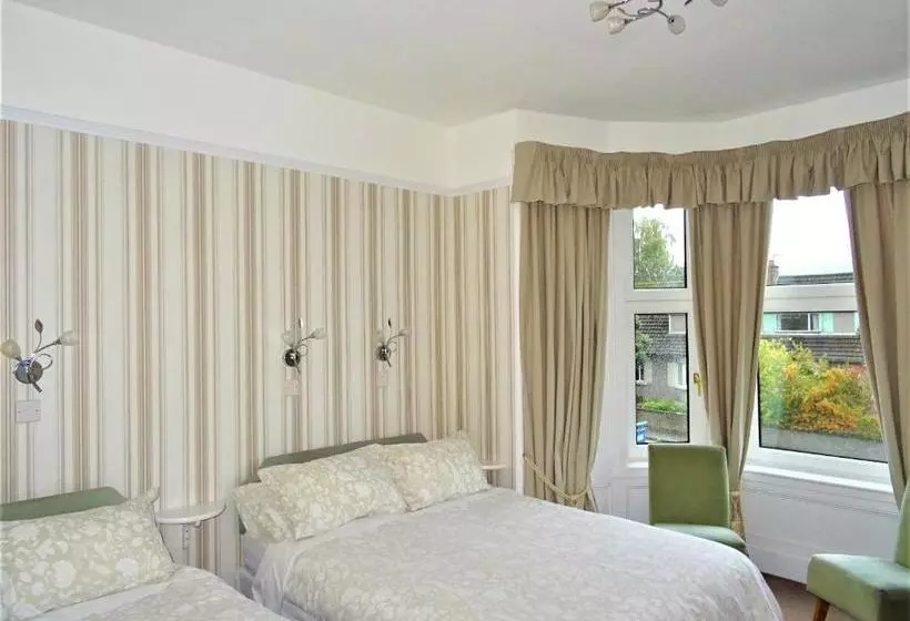 בית מלון כפרי Adam Guest House