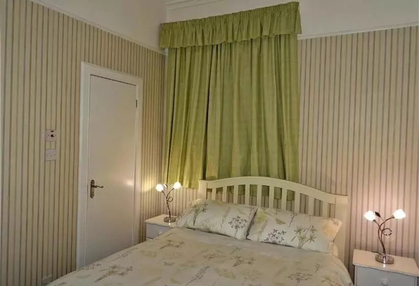 בית מלון כפרי Adam Guest House