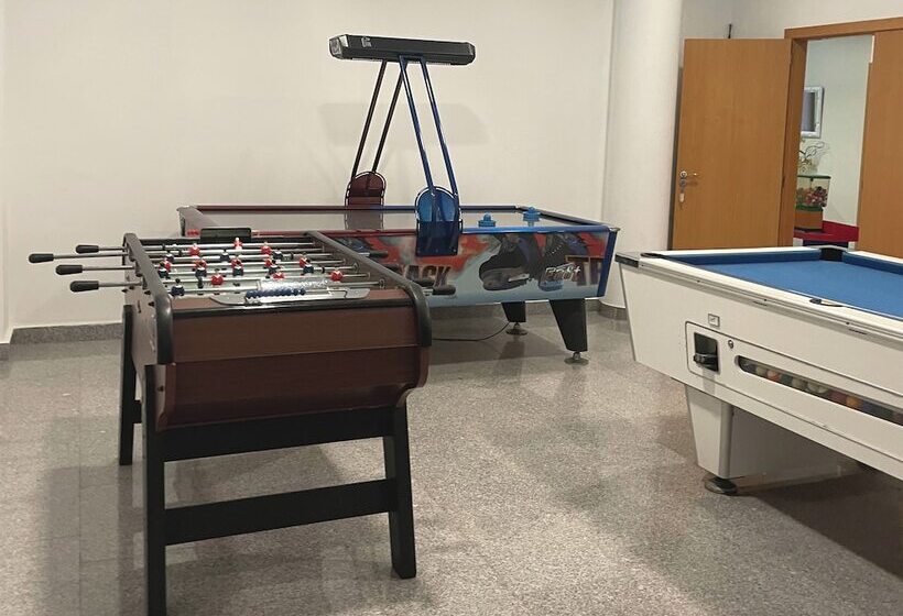 Отель Alcocebre Suites