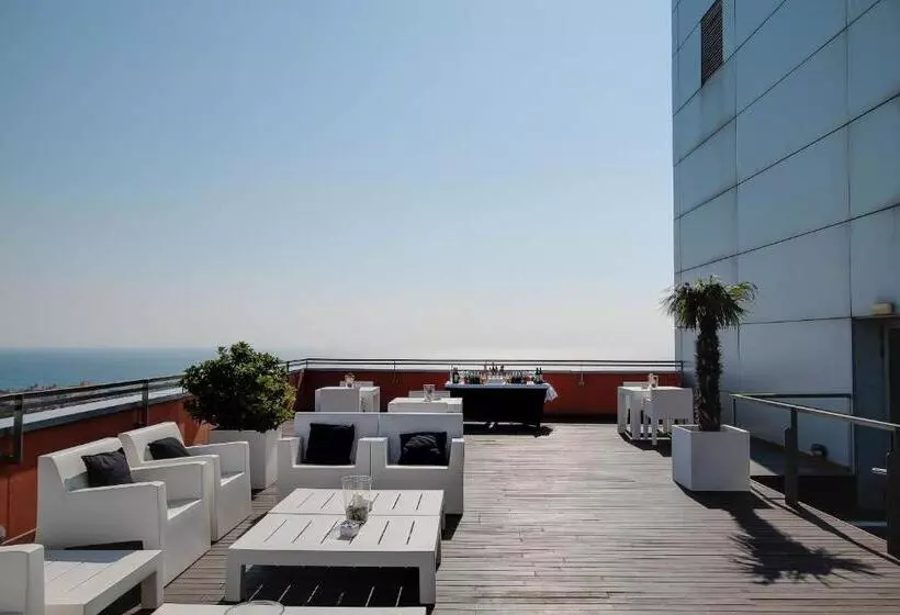 Отель Badalona Tower