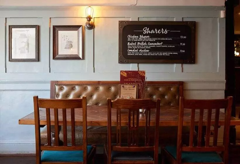 בית מלון כפרי Dog And Partridge By Greene King Inns