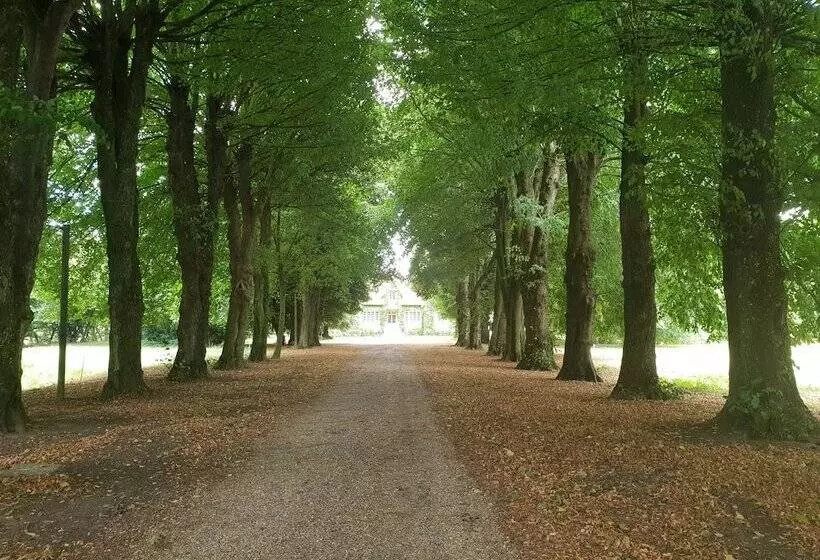 Отель Domaine De La Coudraye