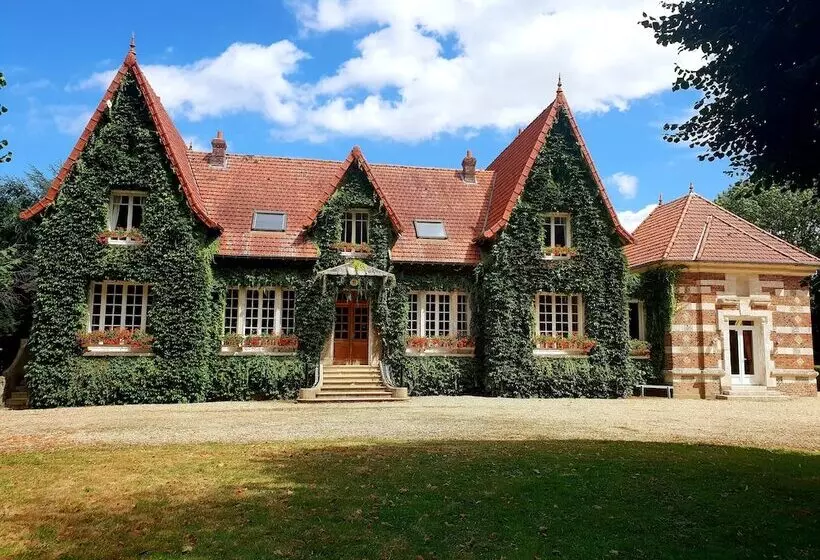 Отель Domaine De La Coudraye