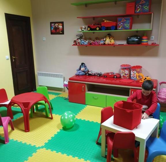 בית מלון כפרי Grand Monastery  Apartments