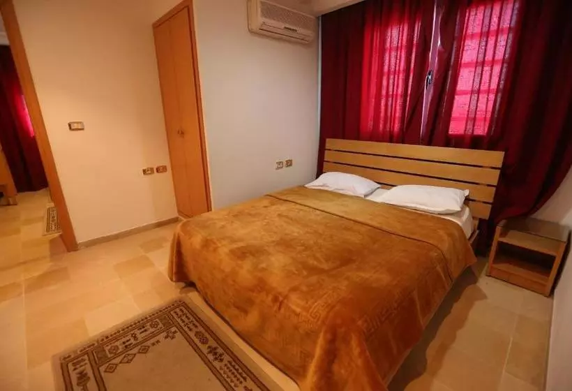 هتل Naher El Founoun