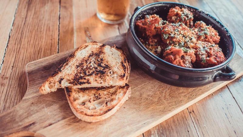 בית מלון כפרי Nomads Sydney