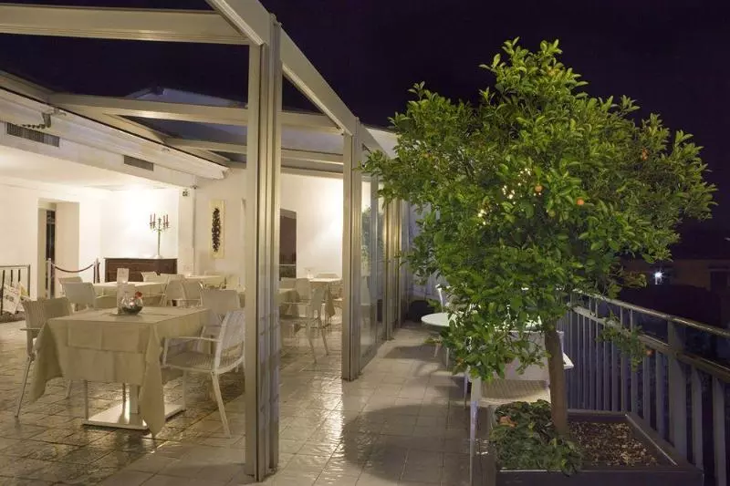 هتل Porta Felice & Spa