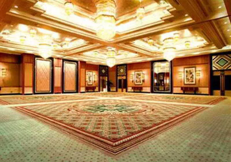 Hotel Renaissance Shanghai Pudong