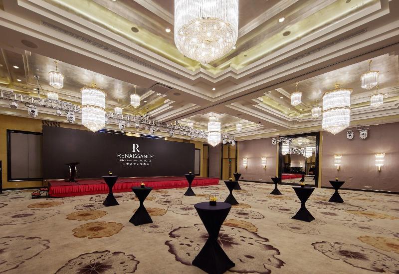 Hotel Renaissance Shanghai Pudong