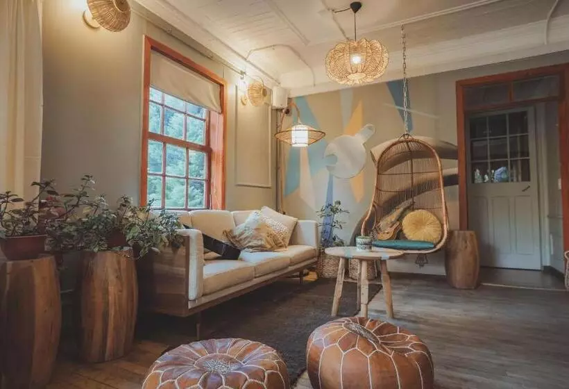 호텔 Socialtel Plaza Pucón Formerly Selina Plaza Pucón