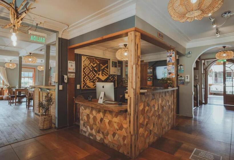 فندق Socialtel Plaza Pucón   Formerly Selina Plaza Pucón