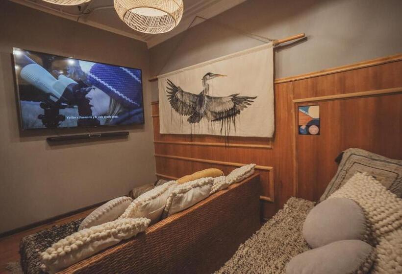 فندق Socialtel Plaza Pucón   Formerly Selina Plaza Pucón