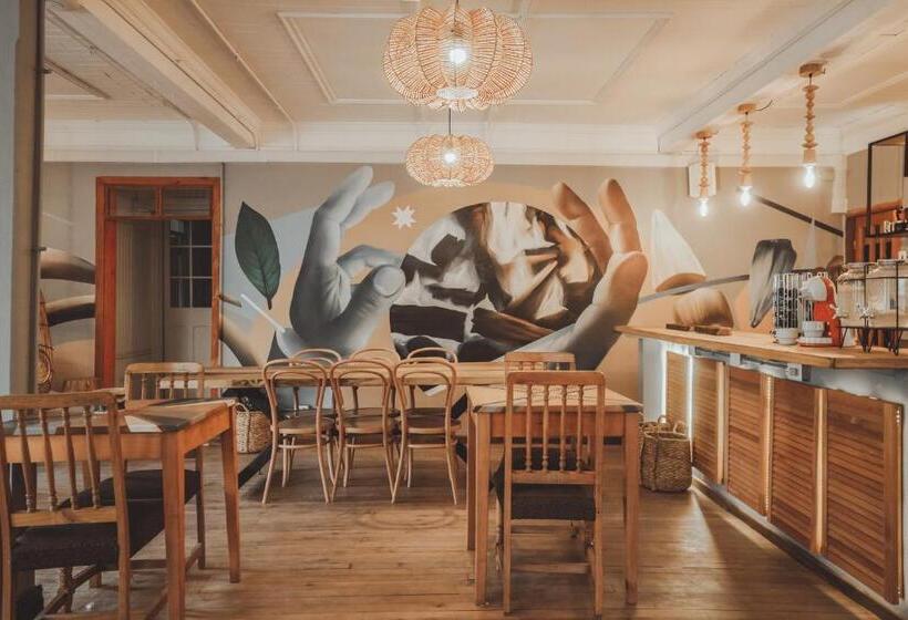 فندق Socialtel Plaza Pucón   Formerly Selina Plaza Pucón