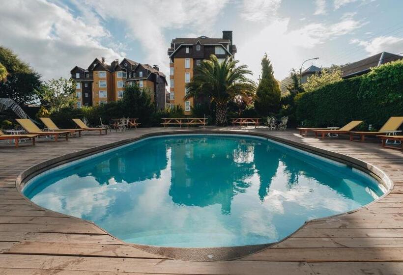 فندق Socialtel Plaza Pucón   Formerly Selina Plaza Pucón