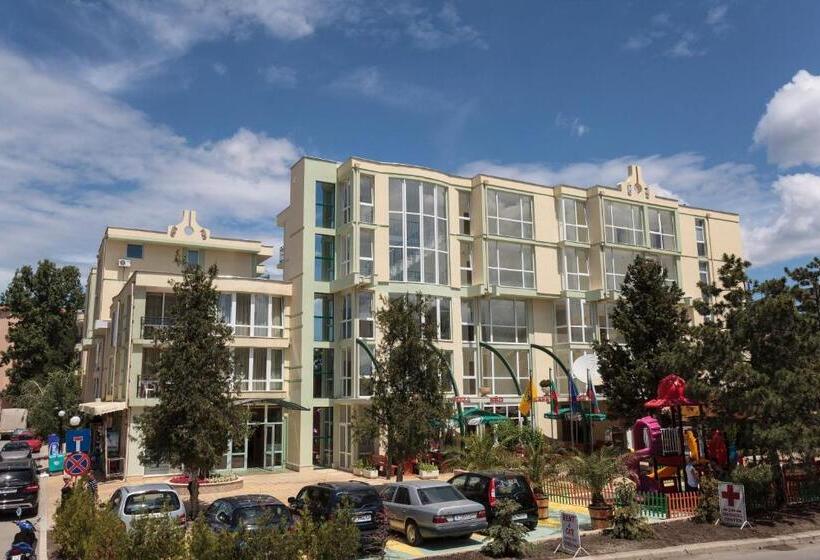 هتل Sunny Day Club