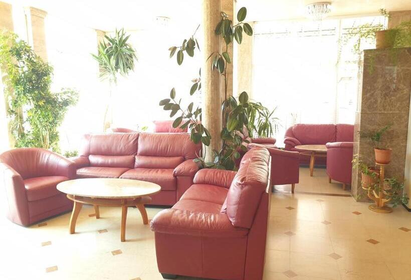 هتل Sunny Day Club