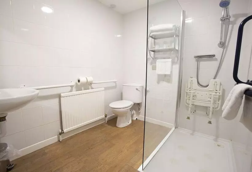 Отель The Bridge House; Bw Signature Collection