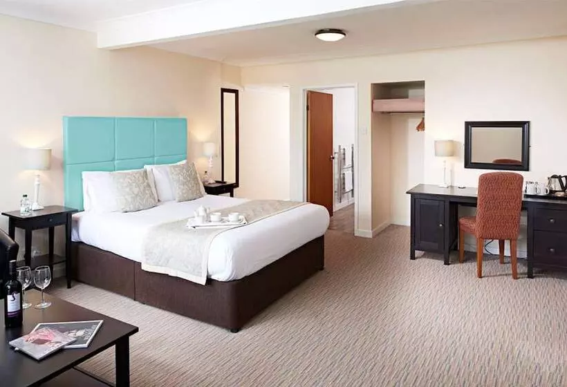 Отель The Bridge House; Bw Signature Collection