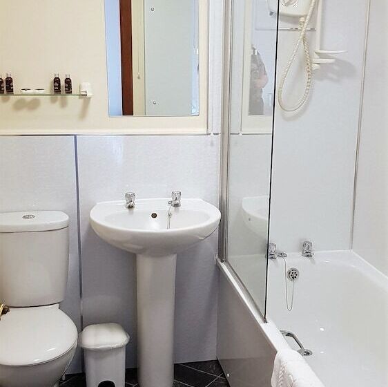 فندق The Burrelton Park