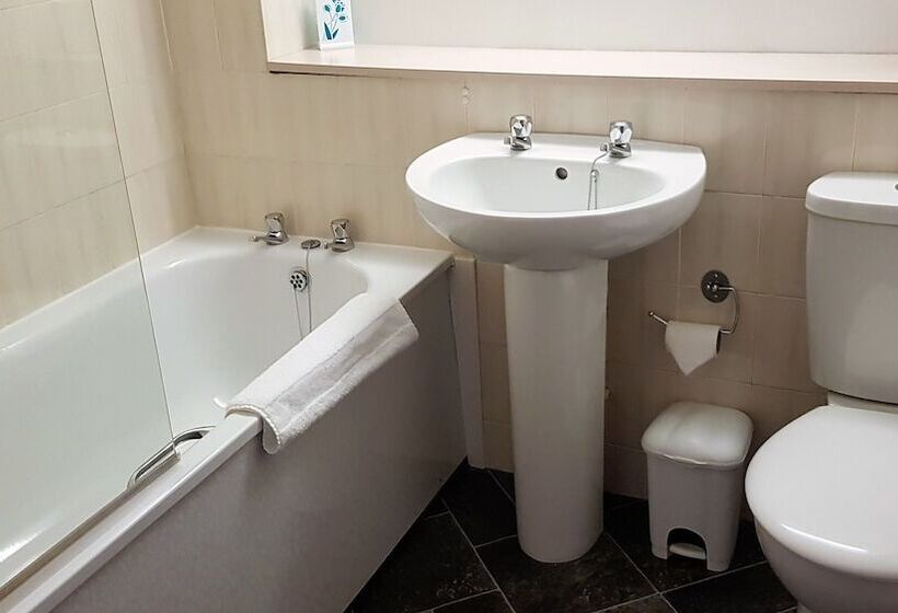 فندق The Burrelton Park