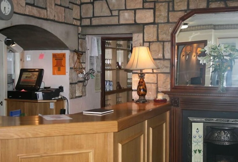 فندق The Burrelton Park