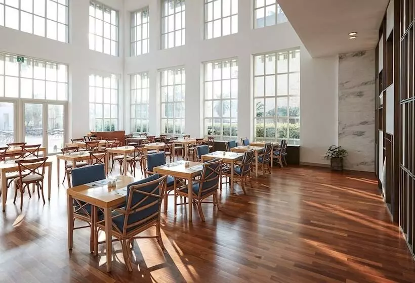 The Suites Hotel Jeju